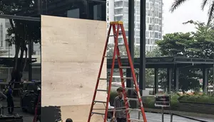 Kasus BYD Tabrak Kaca Gedung SCBD Berakhir Damai