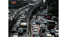 Macet menjadi teman yang selalu menemani saat berangkat dan pulang ke kantor. Apalagi bagi Anda profesional muda yang harus meeting di luar, waktu Anda terbuang percuma jika hanya diam memandangi kemacetan saat perjalanan.