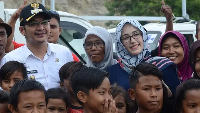 Jadi Istri Pejabat, Ini 6 Potret Setia Adelia Dampingi Pasha 'Ungu'