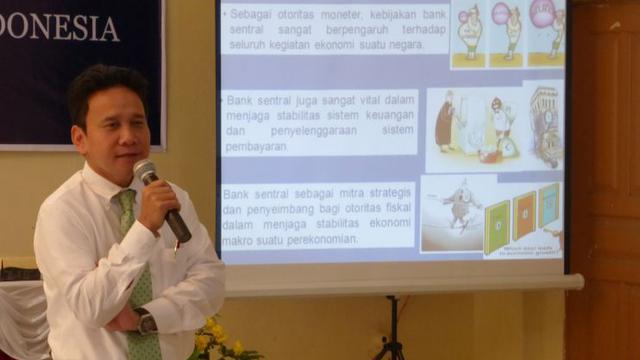 Deputi Gubernur Senior Bank Indonesia, Mirza Adityaswara