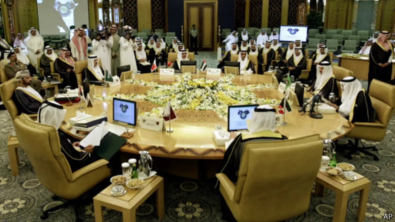 Arab Saudi-Uni Emirat Arab-Bahrain Tarik Dubes dari Qatar