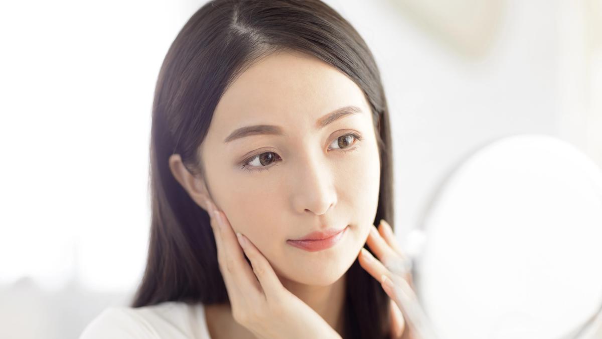 Ingin Punya Kulit Sehat Bebas Breakout? Hindari 5 Kebiasaan Ini karena Skincare Saja Tidak Cukup
