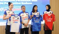 Giovanna Milana (paling kiri) menjadi pemain baru Jakarta Pertamina Enduro di Proliga 2024. (Bola.com/Abdul Aziz)