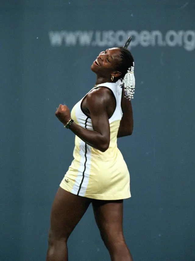 Parade Kostum Tenis Nyentrik Serena Williams