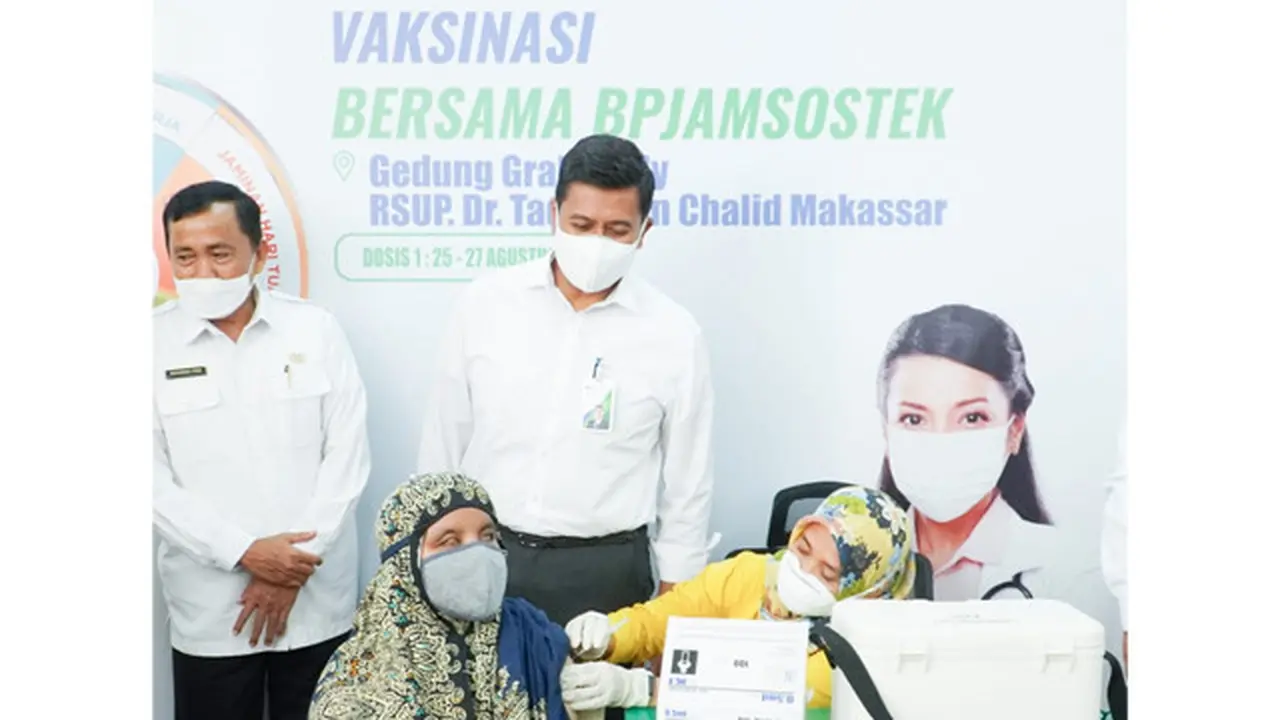 Percepat Laju Vaksinasi di Makassar, BPJS Ketenagakerjaan Gelar Vaksinasi Bagi Masyarakat Pekerja
