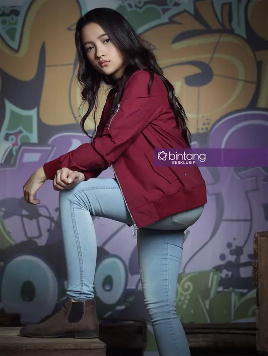 Remaja 14 tahun ini bercita-cita untuk go internasional. Baginya, pengalaman akting dan pendidikan harus berjalan. Demi karier dan pendidikan, ia mengesampingkan soal asmara. (Nurwahyunan/Bintang.com)