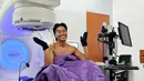 <p>Vidi Aldiano menyelesaikan 10 sesi radiasi kanker ginjal di Rumah Sakit Cipto Mangunkusumo Jakarta. Hasilnya akan diketahui 1 sampai 2 bulan mendatang. (Foto: Dok. Instagram @vidialdiano)</p>