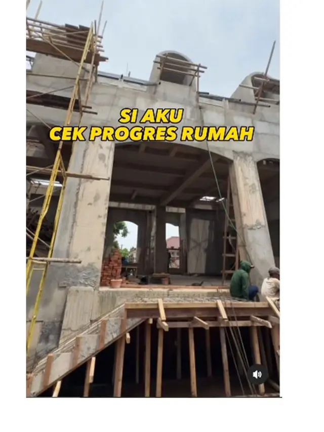 8 Potret Pembangunan Rumah Baru Ayu Dewi, Megah Banget
