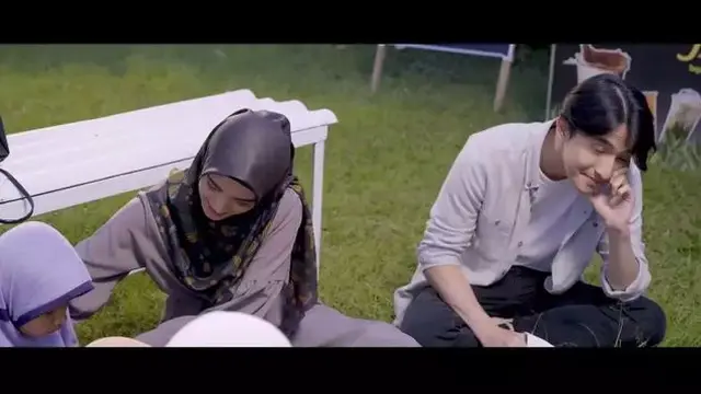 Terjun ke Dunia Akting, Ini 6 Potret Debut Nadya Mustika di Web Series