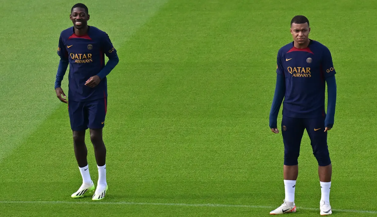 Mbappe diklaim enggan memperpanjang durasi kontrak yang membuat pemilik PSG geram dan memutuskan untuk melepasnya. (Miguel MEDINA / AFP)