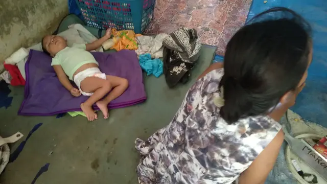 Kondisi Iluh Suriani banjir Konawe hidup di tenda darurat.