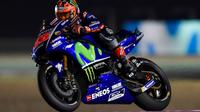 Pebalap Movistar Yamaha, Maverick Vinales, percaya diri menghadapi balapan MotoGP Qatar di Sirkuit Losail, Minggu (26/3/2017). (EPA/Noushad Thekkayil)