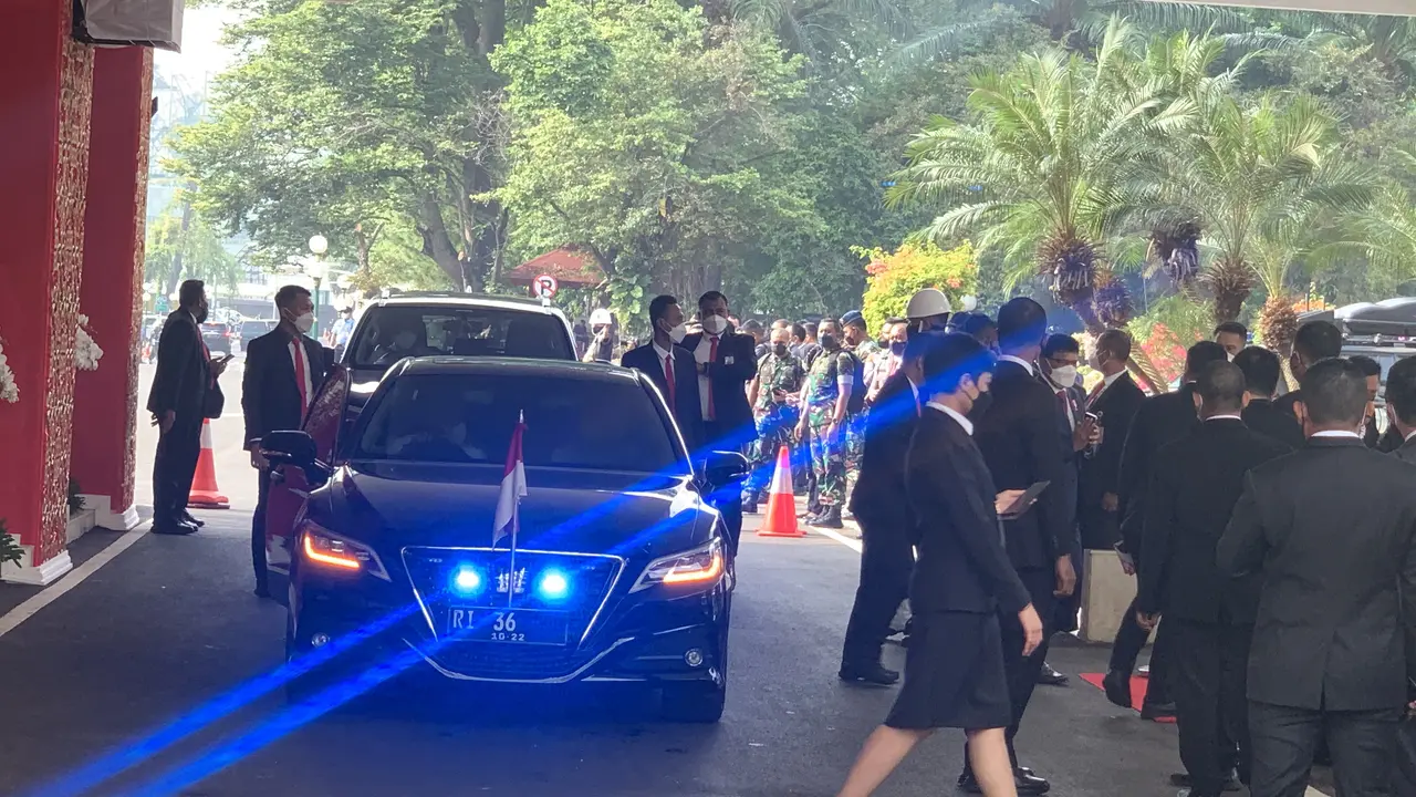 Sejumlah menteri dan pejabat negara mulai berdatangan ke Kompleks Parlemen Senayan untuk mengikuti Sidang Tahunan MPR 2022