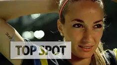 Bermain bola kini banyak dimainkan oleh wanita. Bahkan, 6 pemain bola ini berparas cantik dan seksi.