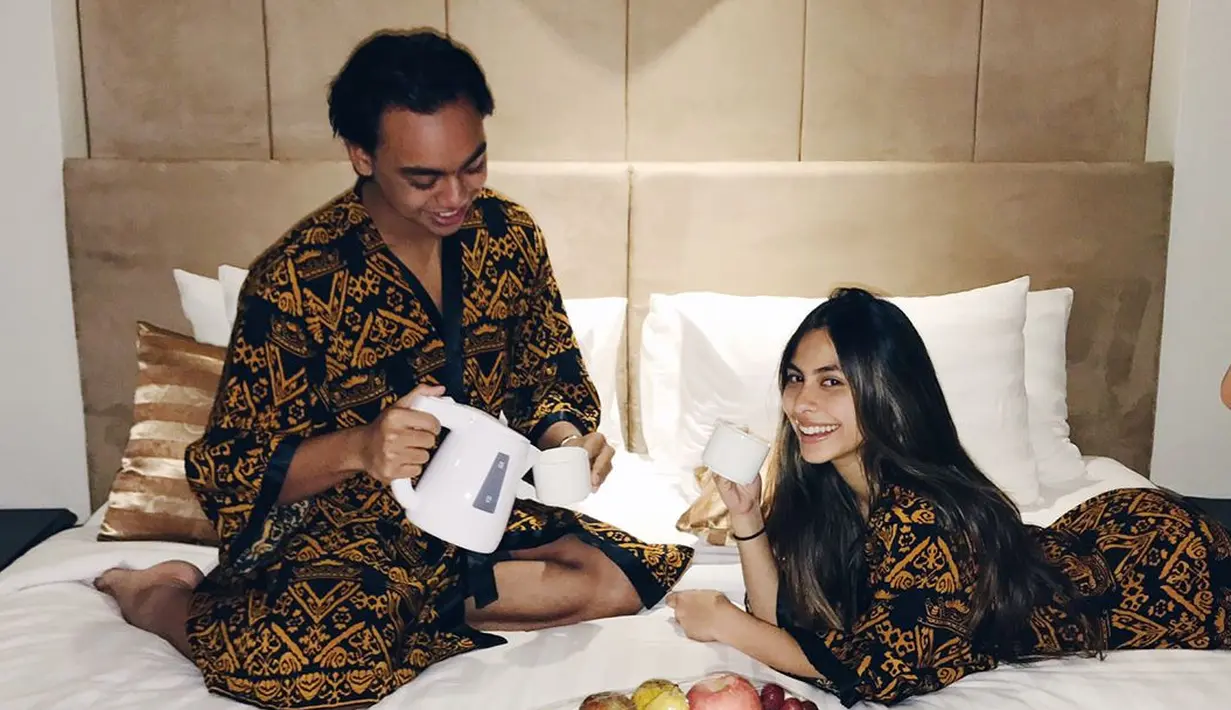 Valerie Thomas kerap mengunggah foto kebersamaannya dengan Haikal, biasanya foto-foto itu dilengkapi dengan kata-kata yang manis. (Foto: instagram.com/valerieethomas)
