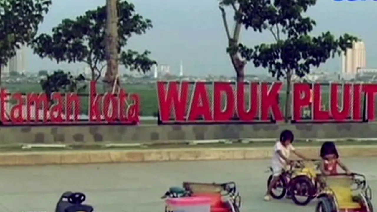Ngabuburit di Waduk Pluit