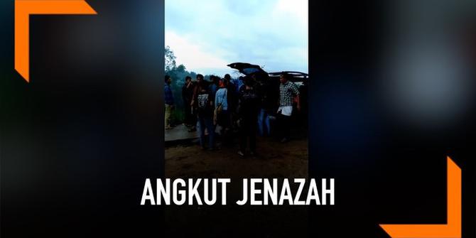 VIDEO: Viral, Jenazah Diangkut Taksi Online Karena Tak Mampu Bayar Ambulans