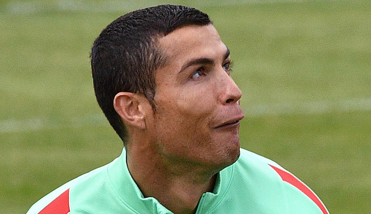 FOTO Kumpulan Mimik Lucu Dari Cristiano Ronaldo Spanyol Bolacom