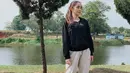 Penampilan Natalie Zenn satu ini pun cukup mencuri perhatian netizen. wanita kelahiran 24 Desember 1999 ini pun sering terlihat tampil dengan makeup natural. (Liputan6.com/IG/@nataliezenn24)