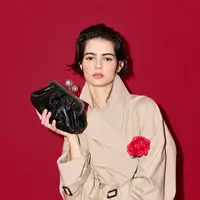 Intip koleksi tas terbaru dari Weekend Max Mara yang membawa nuansa spanyol. (Foto/Dok: Weekend Max Mara)