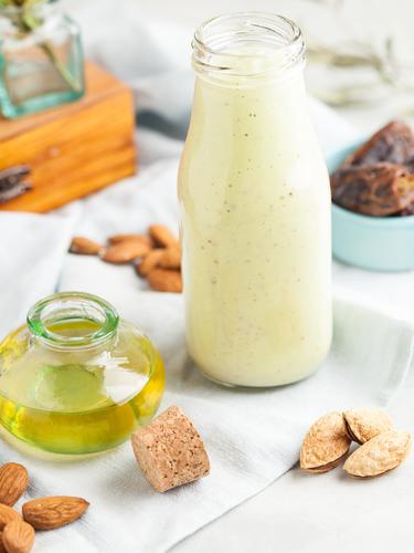Hal Yang Perlu Diperhatikan Ketika Menyimpan Susu Dalam Kulkas Lifestyle Fimela Com