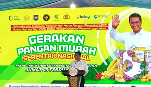 Andy Amran Sualiman, Menteri Pertanian Indonesia, tegaskan komitmen pemerintah menjaga stabilitas harga pangan menjelang Hari Besar Nasional. Pada acara Gerakan Pangan Murah yang diselenggarakan di Pasar Tani, Kementerian Pertanian, pada Jumat (13/02/2026). Foto: Muhammad Ismail/Liputan6.com.