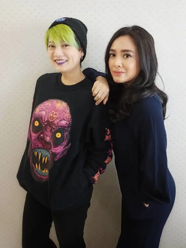 [Fimela] Dea Ananda dan Leony