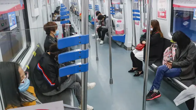 FOTO: Semua Transportasi Umum di Wuhan Kembali Beroperasi