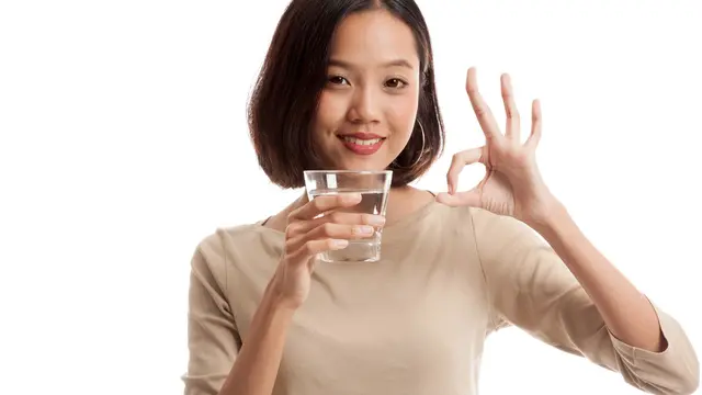 Meremajakan Kulit Wajah Itu Apa Sih? Intip Perawatan Praktis yang Bisa Dilakukan agar Tetap Kencang dan Awet Muda