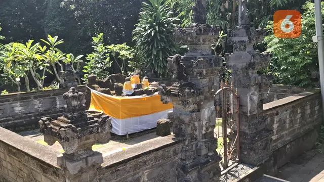 Lingga Yoni Situs Peninggalan Abad 12 yang Berada di Kawasan Tukad Bindu