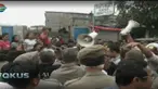 Beberapa warga yang mencoba menghalangi eksekusi langsung diamankan oleh petugas kepolisian termasuk sejumlah karyawan SPBE.
