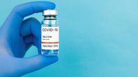 Vaksin COVID-19 Inavac dan Indovac ditargetkan untuk mengantongi izin darurat penggunaan dari BPOM pada bulan September 2022. (pexels.com/Maksim Goncharenok).