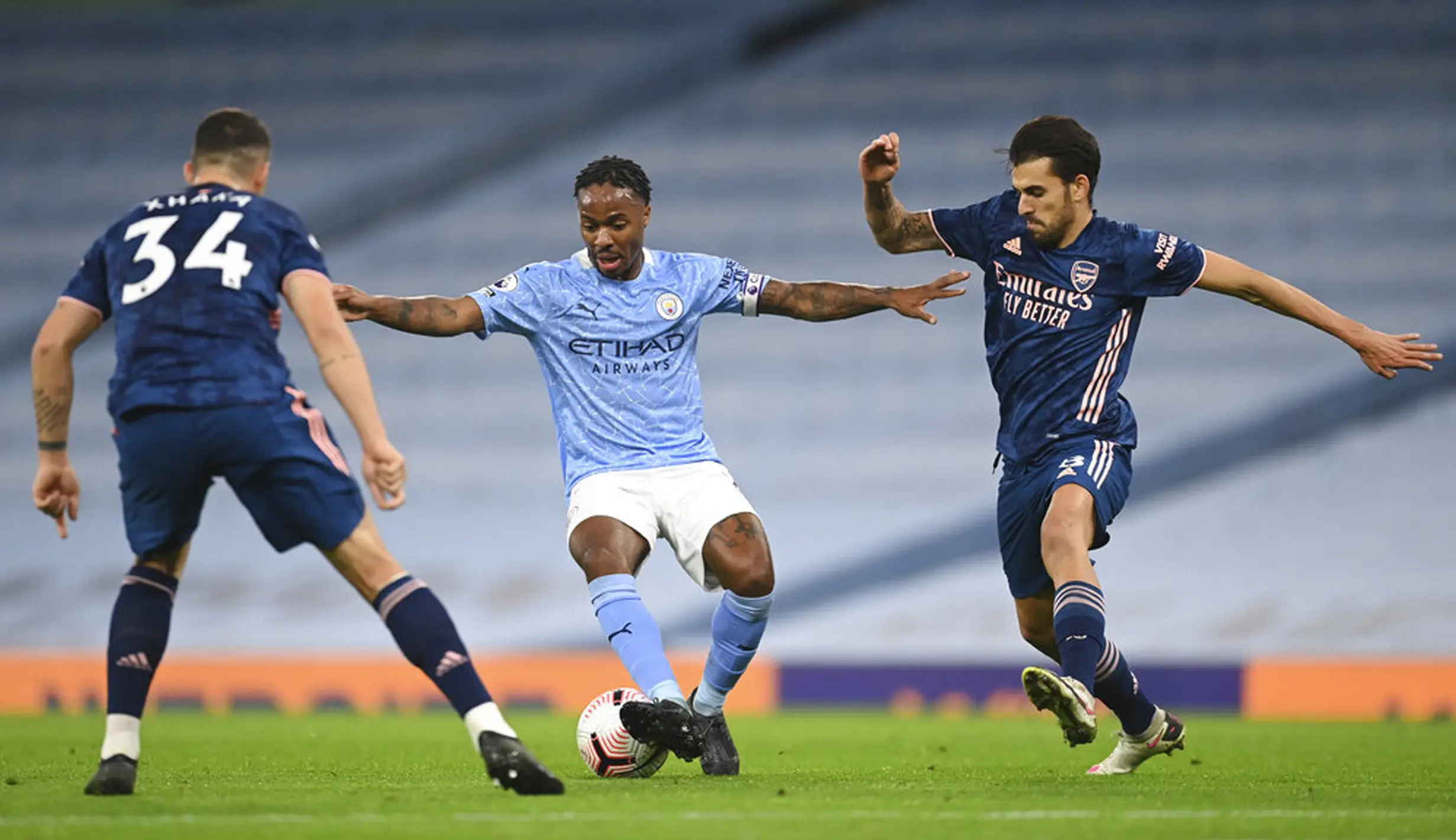 FOTO: Gol Tunggal Raheem Sterling Bawa Manchester City Taklukkan Arsenal