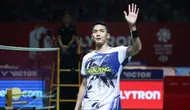 Pebulu tangkis tunggal putra Indonesia Jonatan Christie usai bertanding melawan Jia Heng Jason The (Singapura) pada babak 32 besar Indonesia Open 2026 di Istora Senayan, Jakarta, Selasa (2/6/2026). (Bola.com/M Iqbal Ichsan)