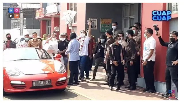 8 Momen Saipul Jamil Bebas dari Penjara, Menangis Haru Bahagia