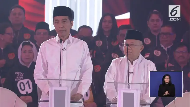 Pasangan Jokowi-Ma'ruf Amin saat debat capres cawapres 2019