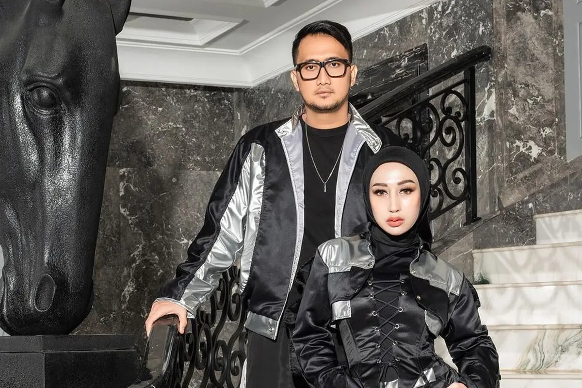 Reza Gladys dan Attaubah Mufid. (Foto: Dok. Instagram @rezagladys)