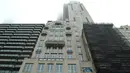 Sebuah apartemen di  220 Central Park South, New York pada 24 Januari 2019. Apartemen seluas 2.200 meter persegi itu baru saja dibeli seharga US$238 juta atau sekitar Rp 3,3 triliun oleh seorang pengelola investasi, Ken Griffin. (TIMOTHY A. CLARY/AFP)