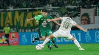 Pertandingan&nbsp;Persebaya vs Persib di Stadion Gelora Bung Tomo, Surabaya, dalam pekan ke-25 BRI Liga 1 2024/2025, Sabtu (1-3-2025). (Bola.com/Dok. Persebaya, persebaya.id)
