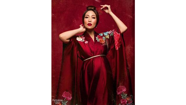 5 Gaya Ayu Dewi Saat Maternity Shoot, Kece Abis