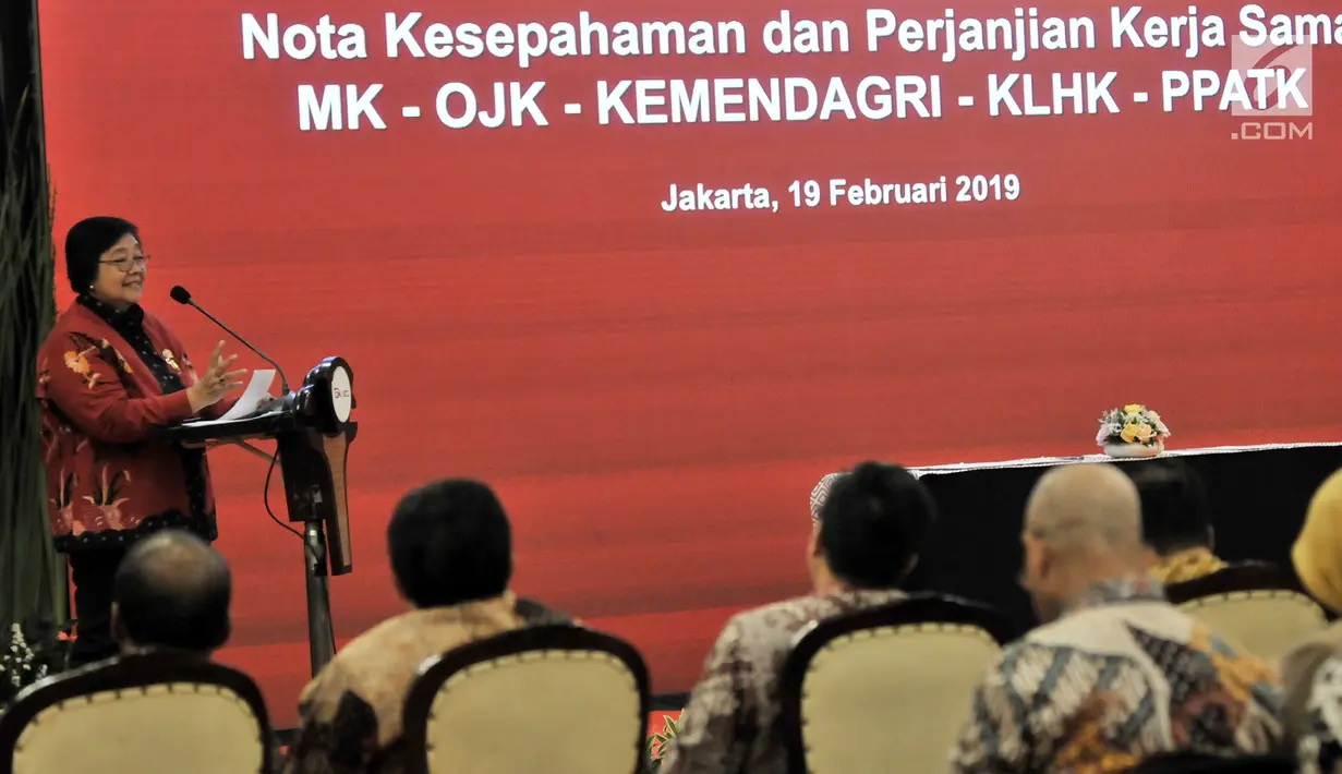 Menteri LHK Siti Nurbaya memberi sambutan saat penandatanganan Nota Kesepahaman di Jakarta, Selasa (19/2). KLHK menggunakan data kependudukan Kemendagri untuk sinkronisasi, verifikasi, dan validasi. (Merdeka.com/Iqbal Nugroho)