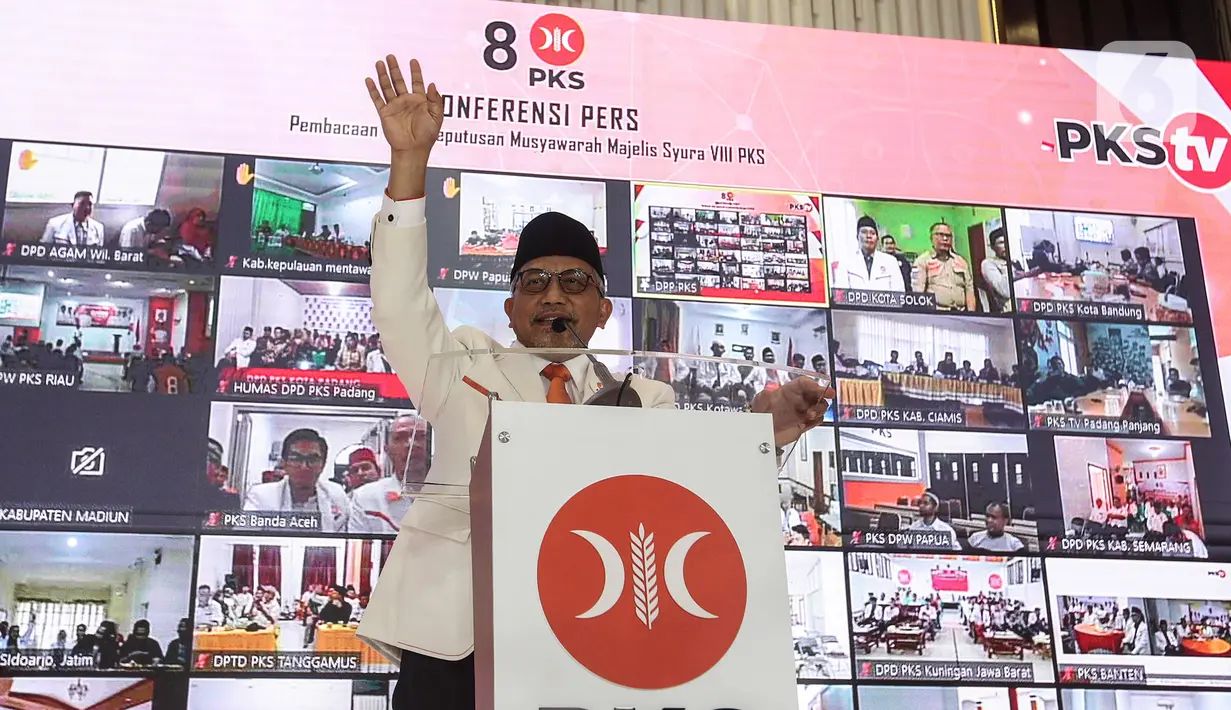 Presiden PKS Ahmad Syaikhu berpidato saat mendeklarasikan Anies Baswedan sebagai calon presiden (capres) 2024 di Kantor DPTP PKS, Jalan TB Simatupang, Jakarta Selatan, Kamis (23/2/2023).  PKS secara resmi mendukung Anies Baswedan sebagai bakal calon presiden tahun 2024-2029. (Liputan6.com/Johan Tallo)
