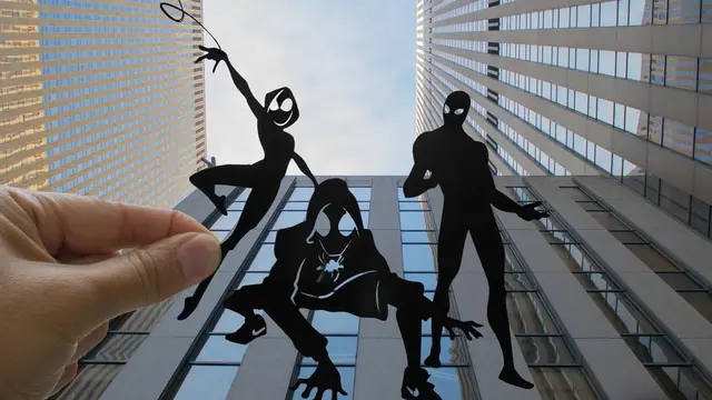 6 Karya Paper Art Karakter Superhero Ini Unik, Bikin Takjub
