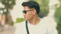 Asnawi Mangkualam sampirkan tas Dior sebelum jadi pahlawan kemenangan Timnas Indonesia vs Myanmar di Piala AFF 2024. (dok. Instagram @asnawi_bhr/https://www.instagram.com/p/DC9P6V9Sz2r/)