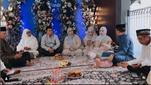 6 Potret Ayu Ting Ting di Tasyakuran Tujuh Bulanan Adik, Dihadiri Calon Mertua