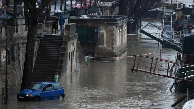 Sungai Seine Paris