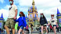 Situasi Disney World Orlando, Florida, AS (Photo by Joe Burbank, Orlando Sentinel via AP)