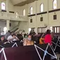 Sejumlah umat Kristen melaksanakan ibadah di salah satu gereja di Kabupaten Mamasa (Foto: Liputan6.com/ Istimewa)