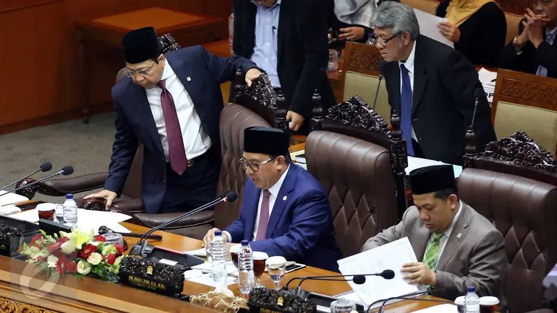 Rapat paripurna pembacaan hak angket Ahok