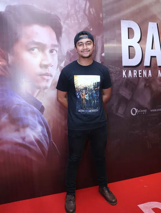 Meski mengalami sedikit luka dan merasakan kesleo, pemenang Favorit, Wajah Natasha 2011 itu mengaku bangga. Hal itu lantaran adegan berbahaya dilakukan sendiri. (Nurwahyunan/Bintang.com)